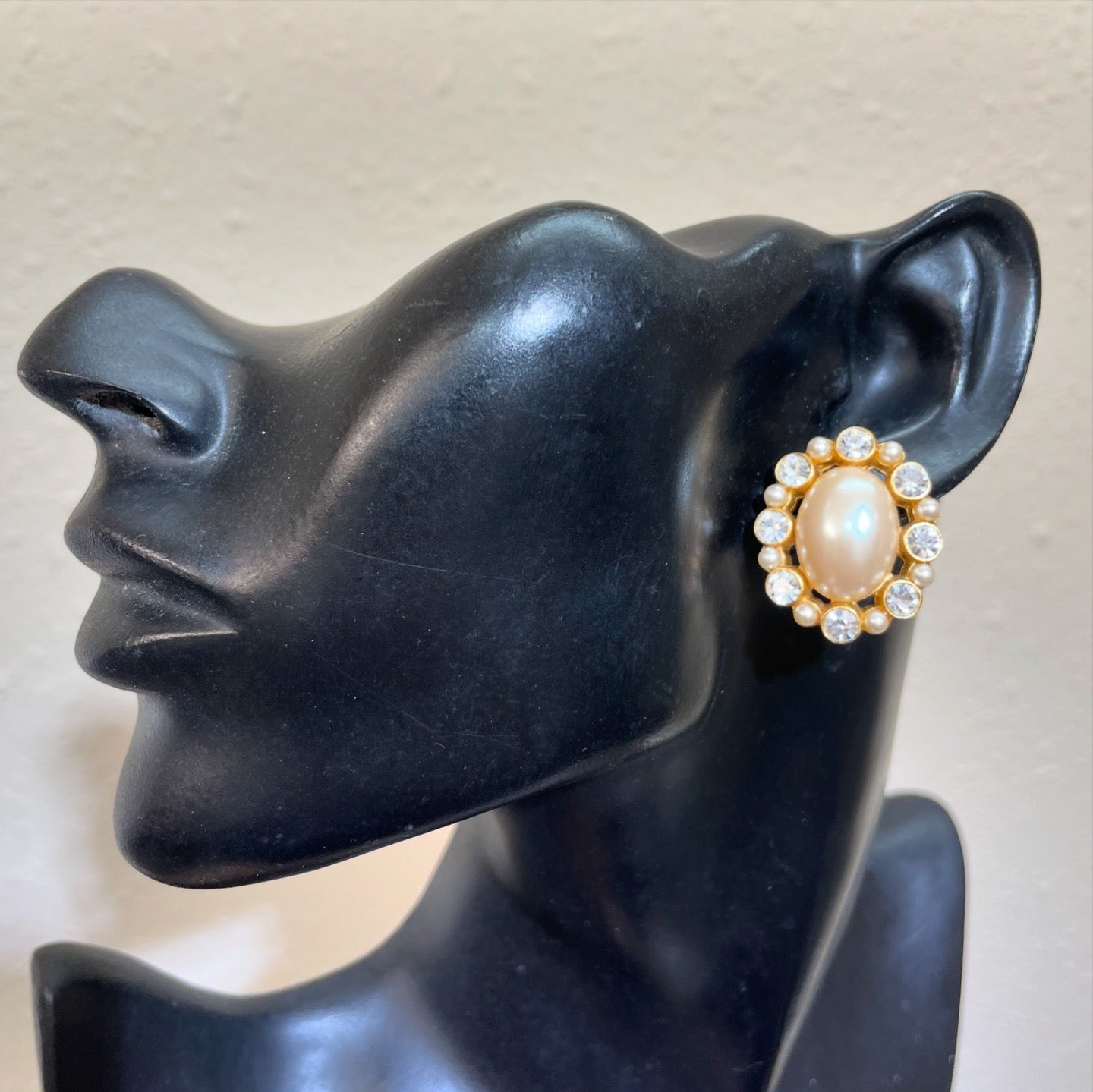 Vintage ANNE KLEIN signed gold/silver tone oval faux pearl and clear rhinestone pierced earrings