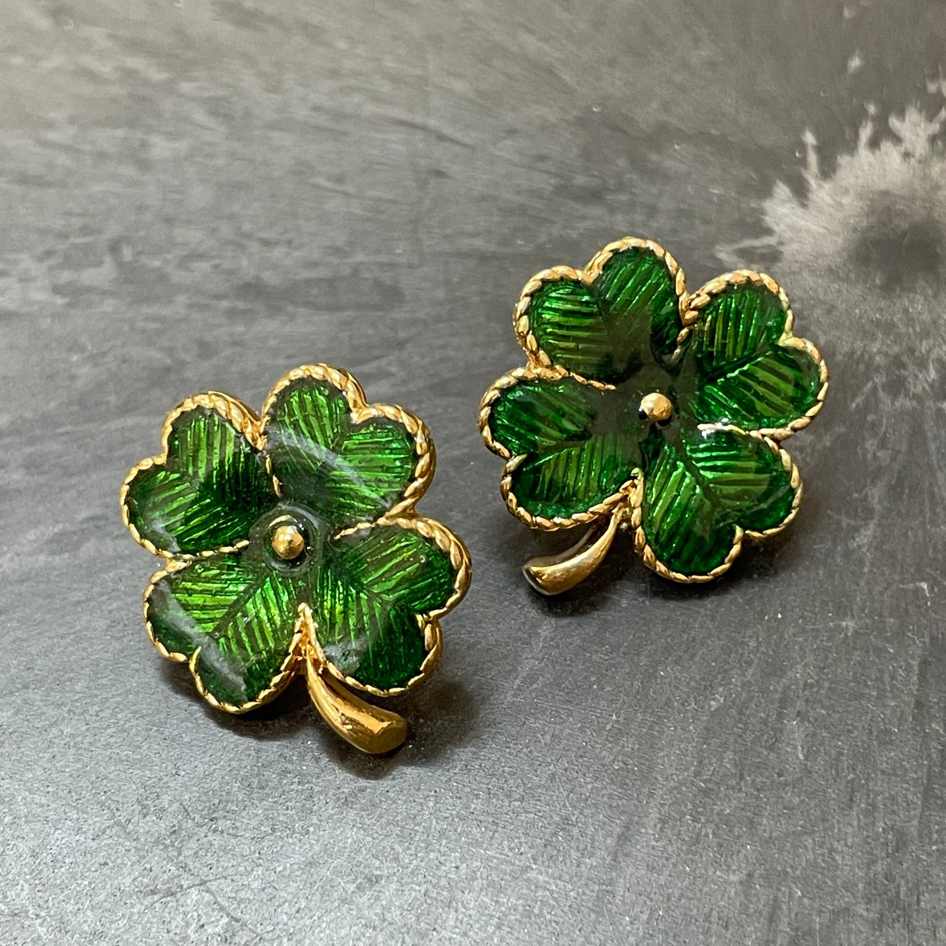 Vintage Avon signed gold tone green enamel four leaf clover stud earrings