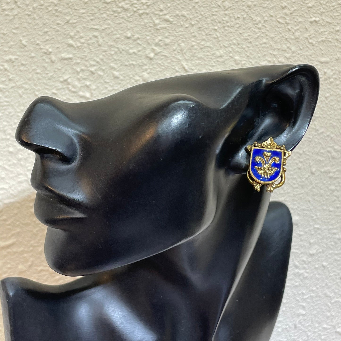 Vintage Gold Tone Blue Enamel Crest Heraldic Shield Screw-Back Earrings