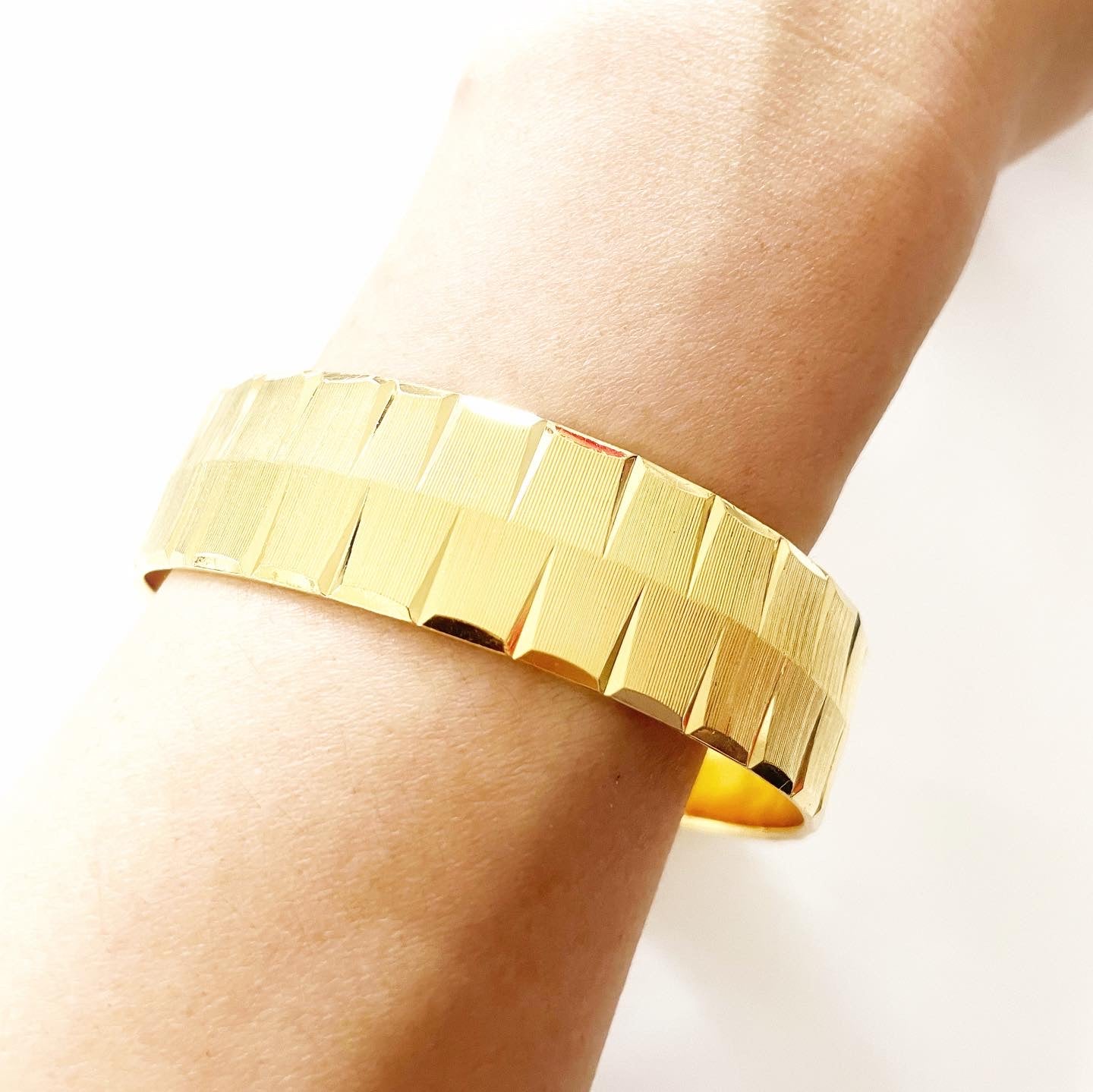 Vintage MONET Signed Chunky Carved Gold Tone Bangle
