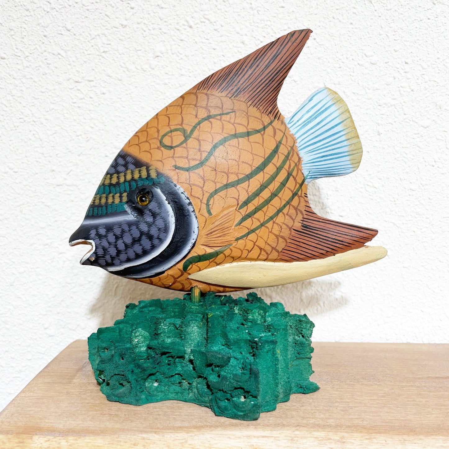 Painted Wooden Coral Reef Fish 彩繪木雕珊瑚魚
