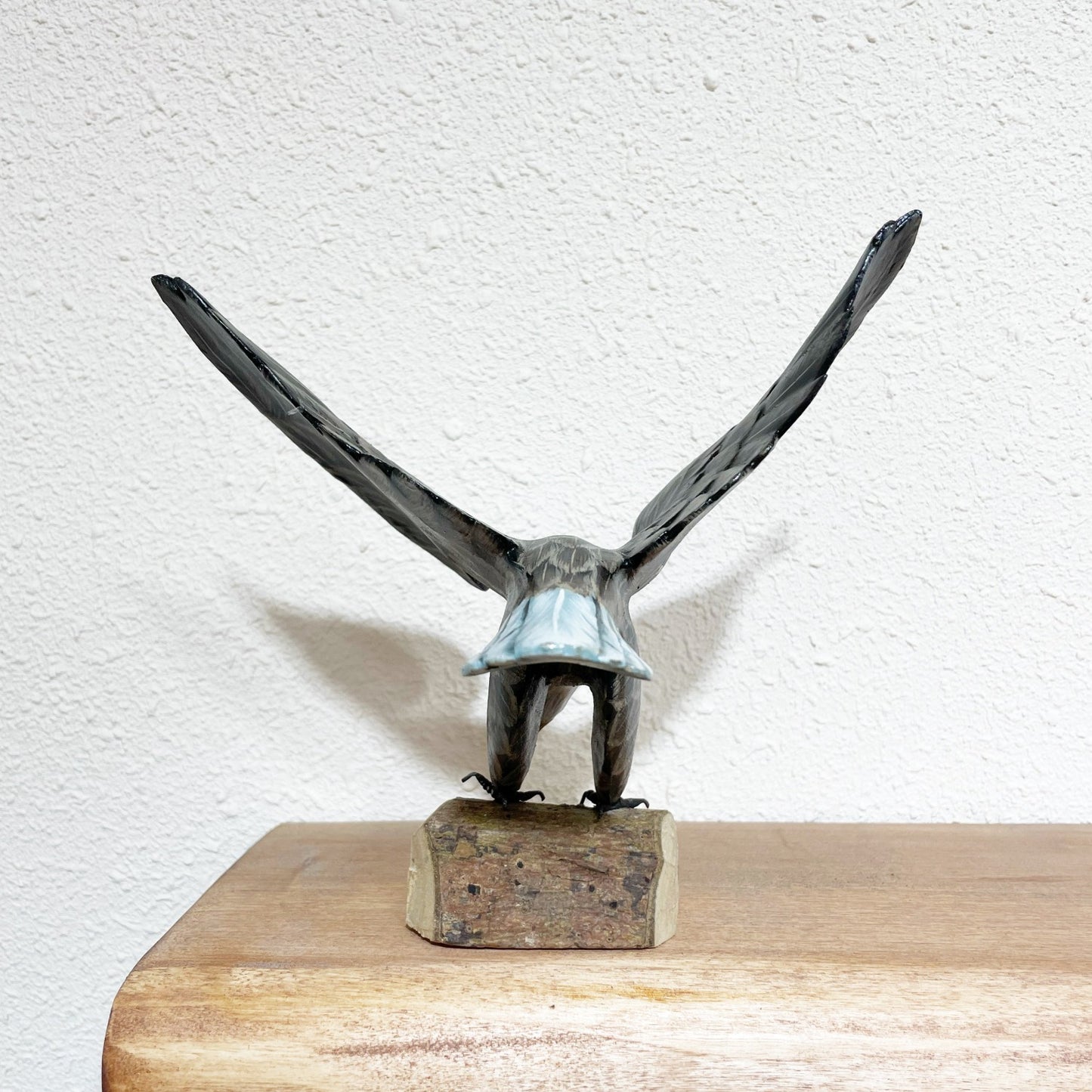 Painted Wooden Landing Eagle 彩繪木雕 (飛鷹)