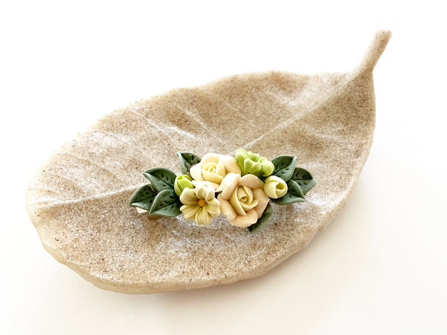 Polymer Clay Hair Barrette - White Rose & Fillers 手工陶瓷軟土髮夾