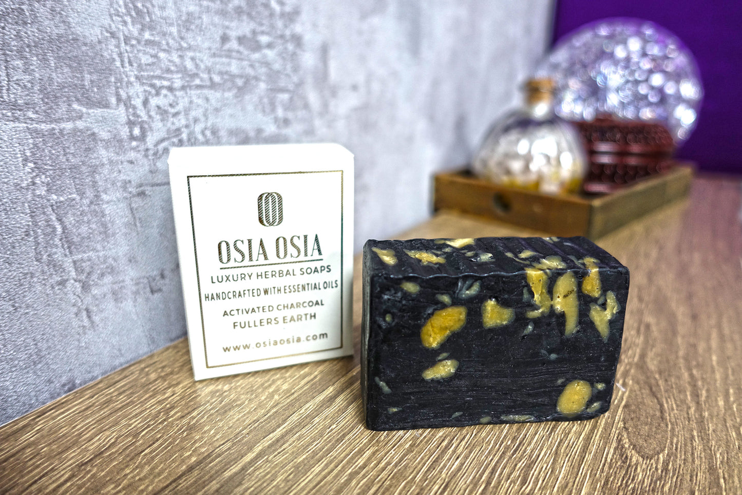 Activated Charcoal Fullers Earth Handcrafted Luxury Herbal Soap 活性炭富勒土手工美白皂