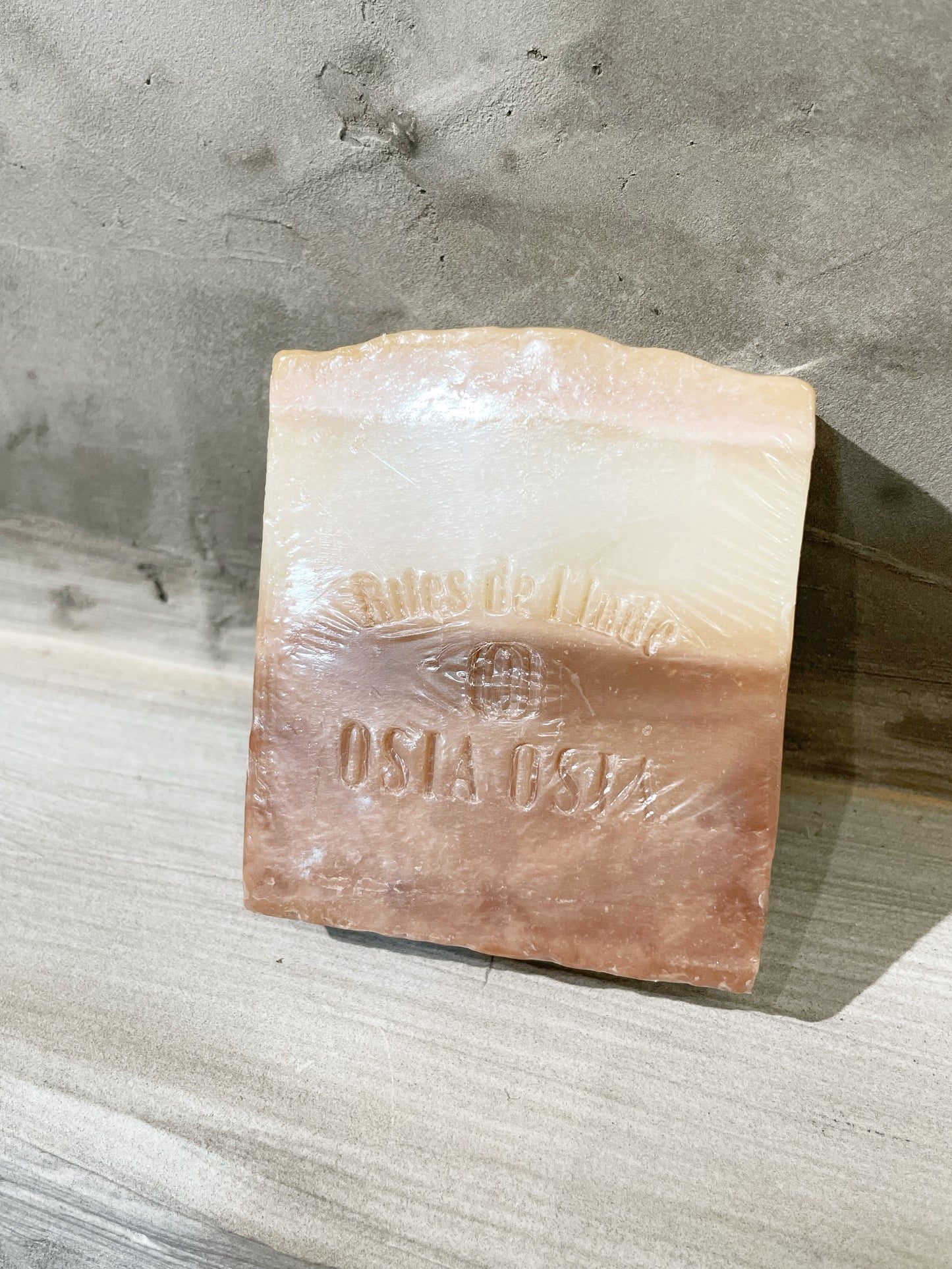 Cold Process Cedar Deodar Handcrafted Luxury Herbal Soap (Body Wash & Face Wash) 冷製雪松精油芳療皂 (沐浴＋潔面兩用）