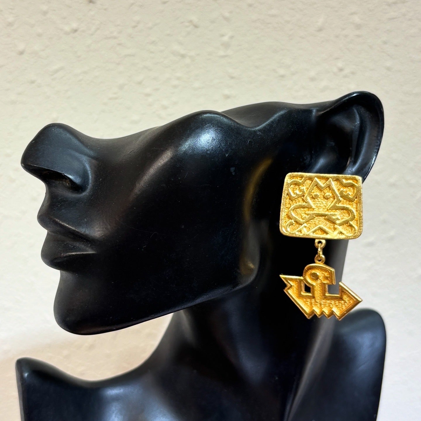Vintage Signed CCORI Peru 24K Gold Plated Aztec Dangle Drop Clip Earrings