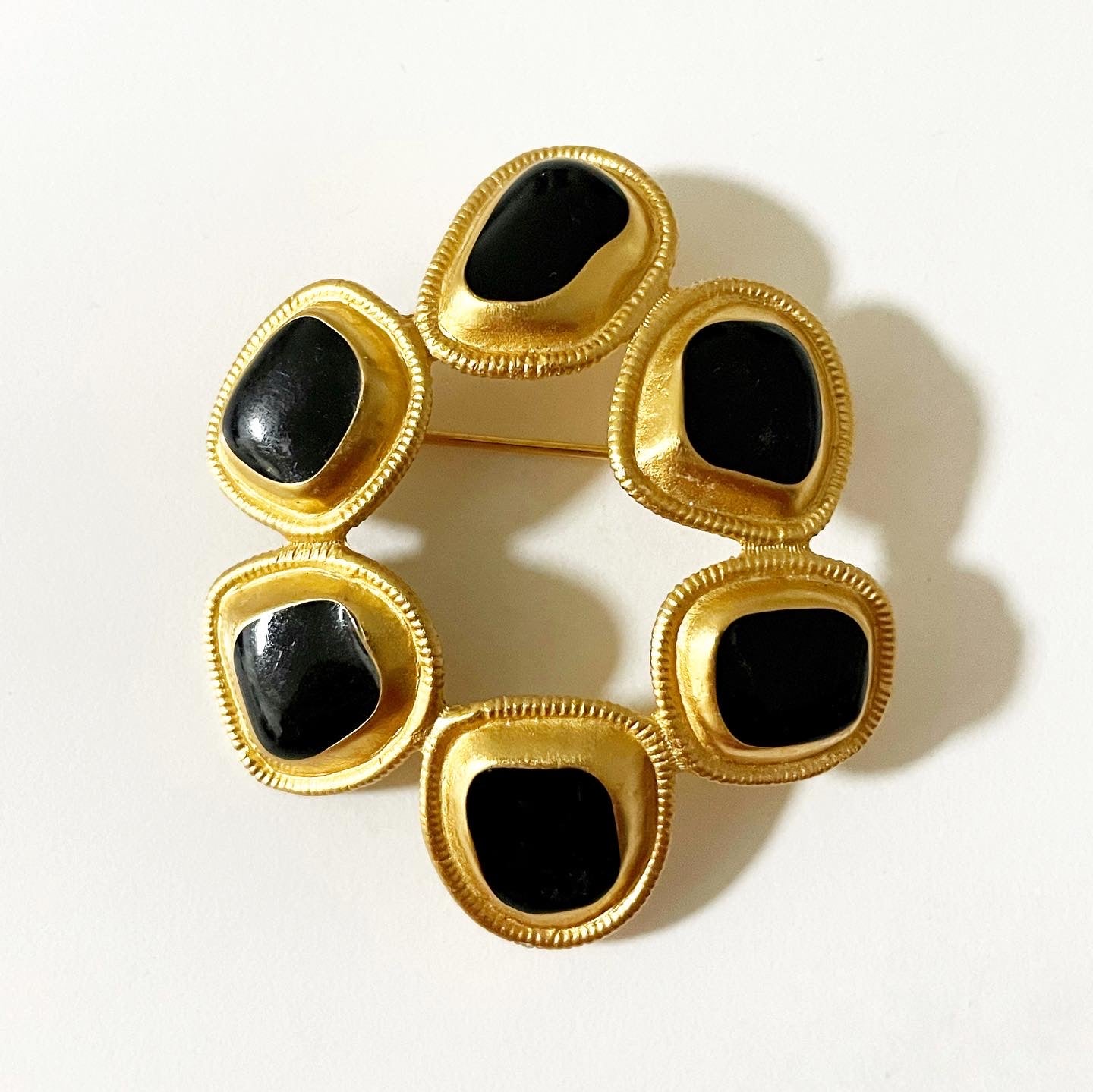 Vintage Anne Klein Unsigned Matte Gold Black Enamelled Brooch