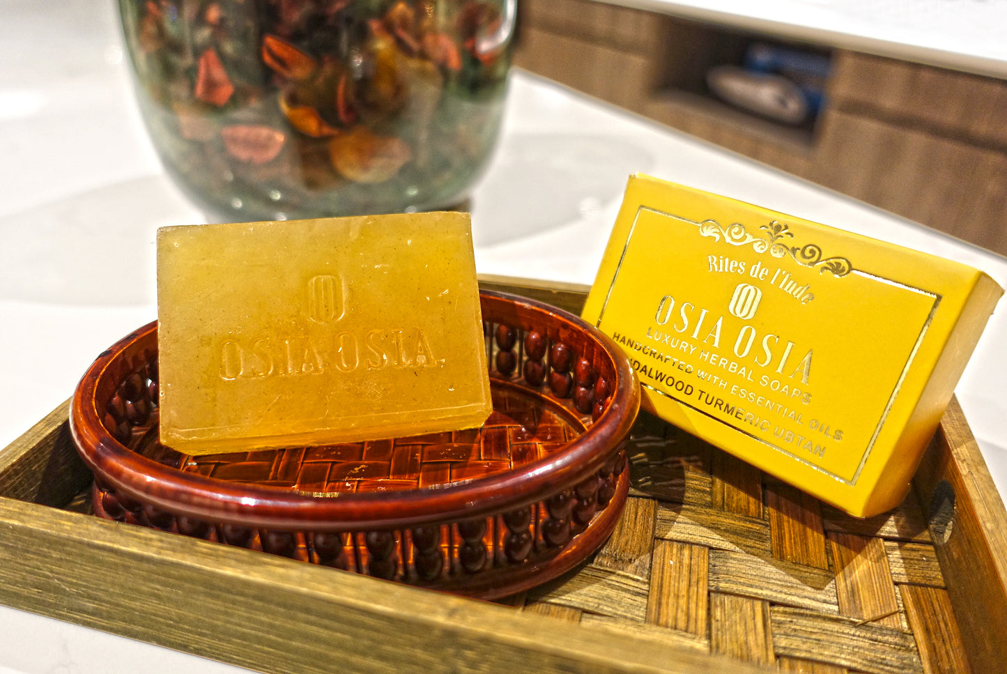 Sandalwood Turmeric Ubtan Handcrafted Luxury Herbal Soap 薑黃檀香精油手工芳療皂