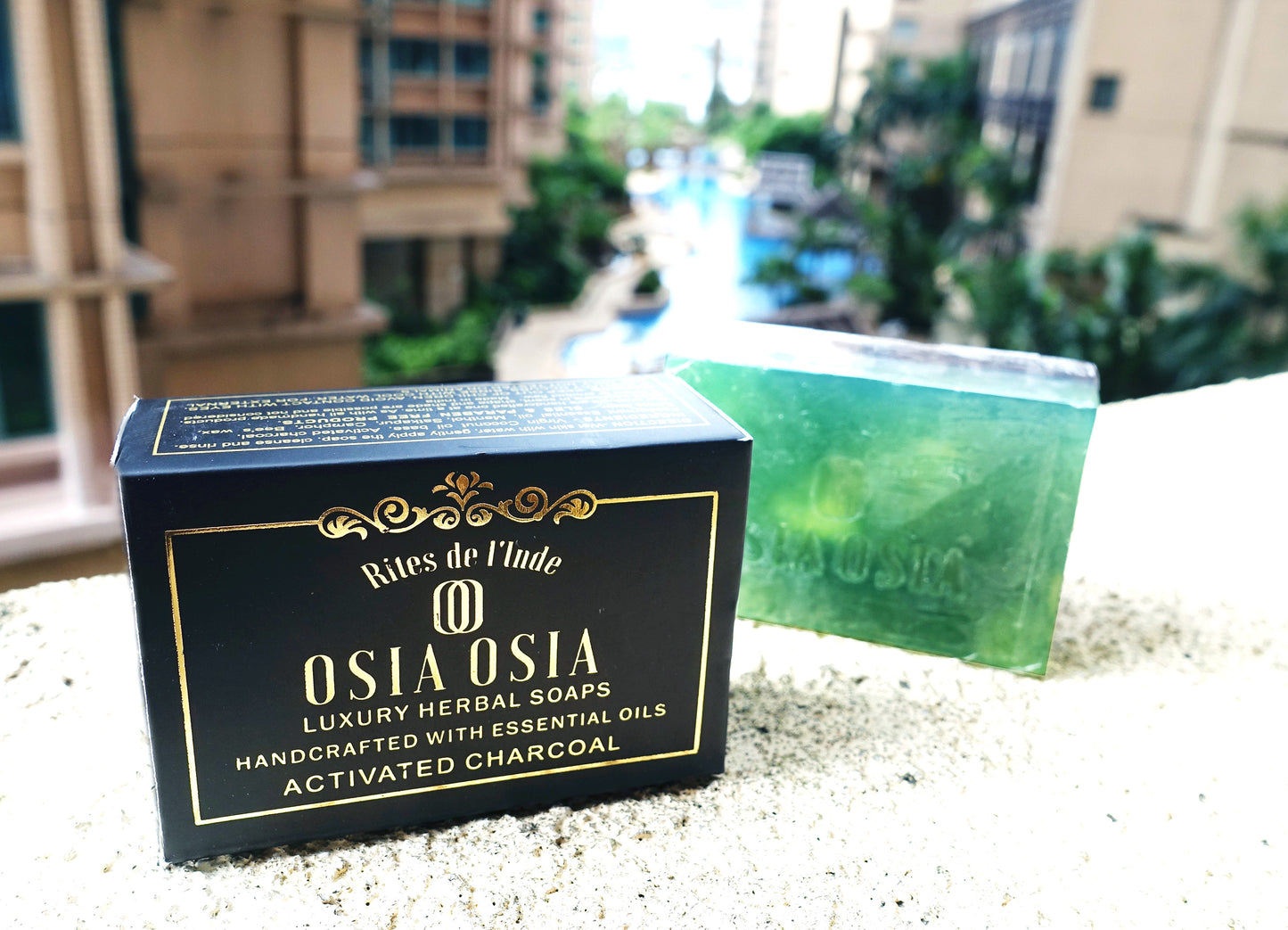 ctivated Charcoal with Peppermint Oil Handcrafted Luxury Herbal Soap 活性炭薄荷精油手工芳療皂